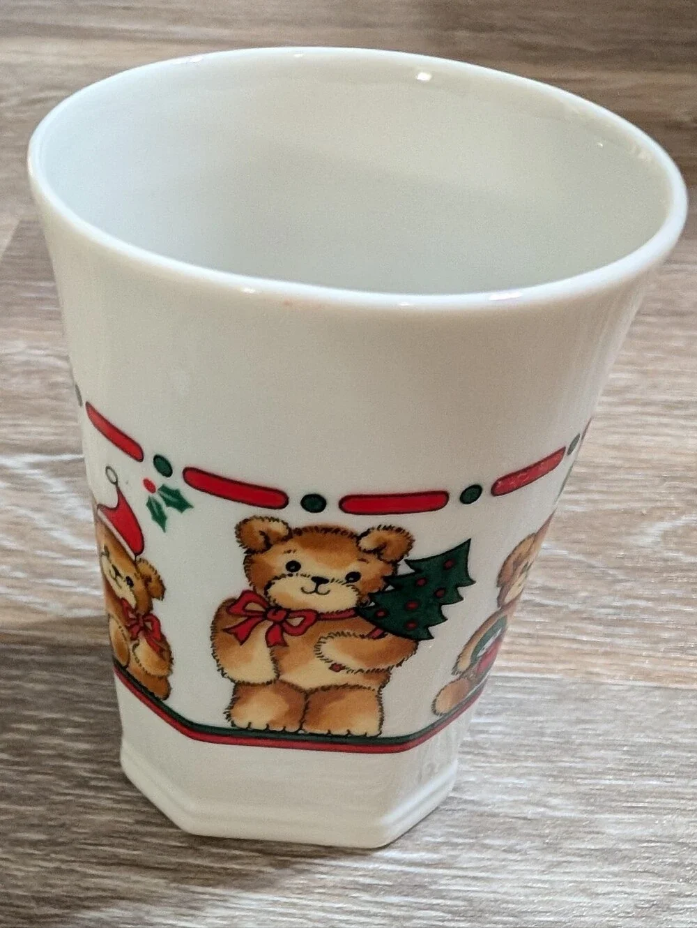 Ceramic Christmas Bear Pattern Toothbrush Cup and Soap Dish